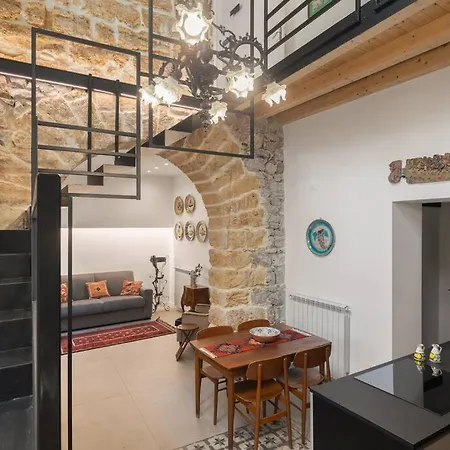 The Garden Boutique By Domusicily Apartament